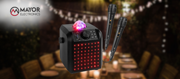 Fenton KAR55B: el set de karaoke portátil con micrófonos, luces LED y Jelly Ball