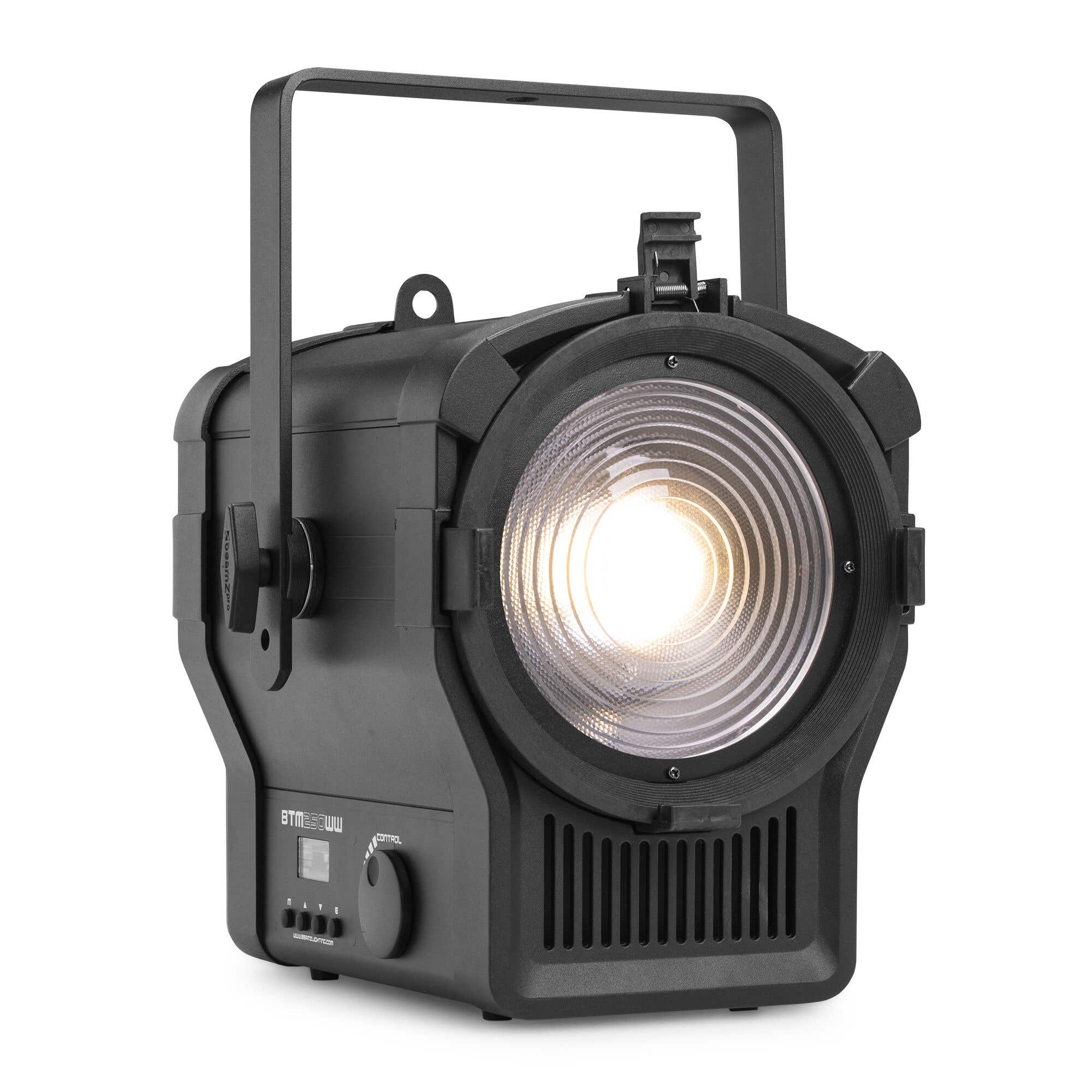 BeamZ BTM250WW – Foco Fresnel LED 250W blanco cálido 3200K CRI97 con zoom motorizado 15°-55°, control DMX y funcionamiento sin parpadeo